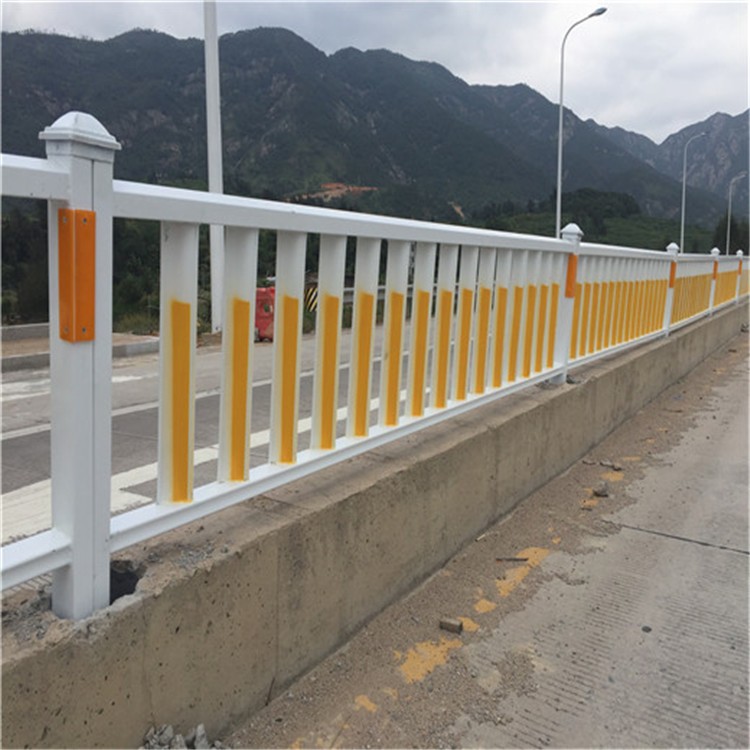 市政護(hù)欄廠(chǎng)家